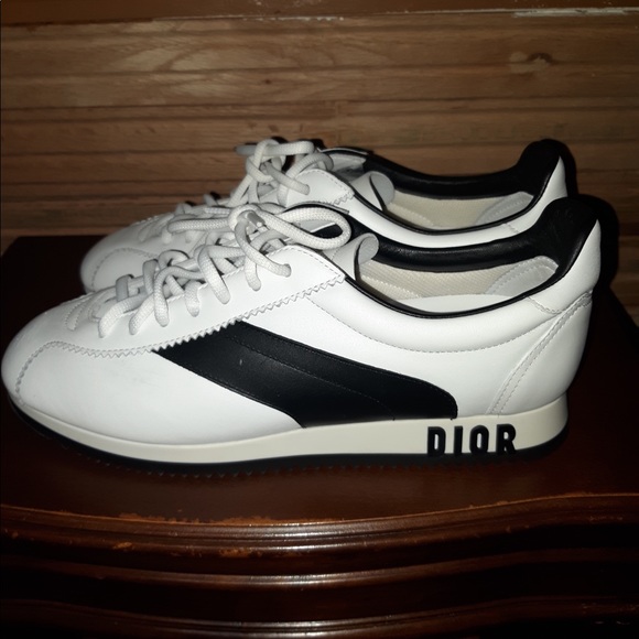 Christian Dior Sneakers - Picture 2 of 8